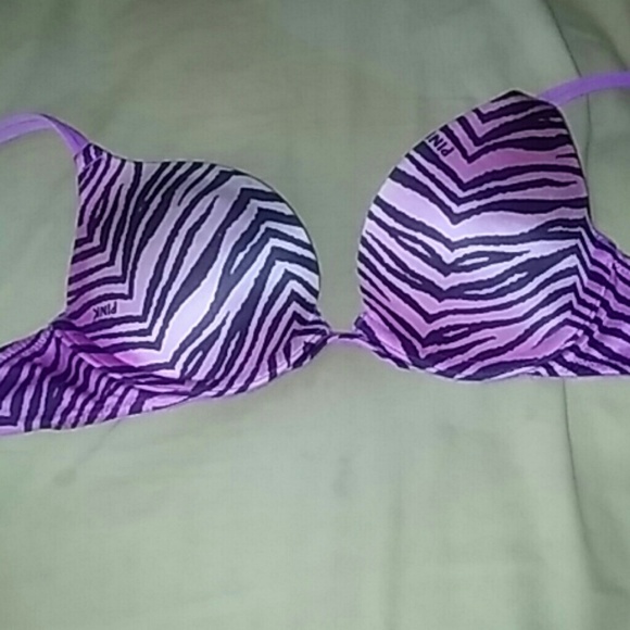 Victoria Secret pink push up bra