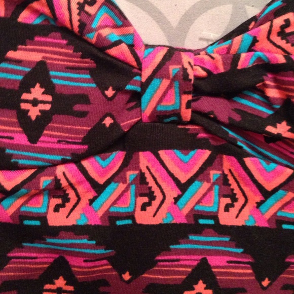 Aztec Crop top - Picture 3 of 4