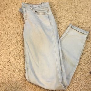 Light wash jeans