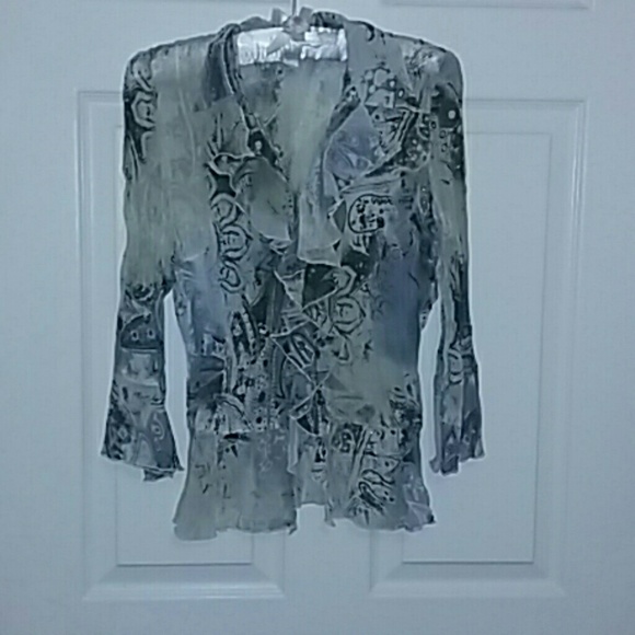 Blue and tan sparking shirt.