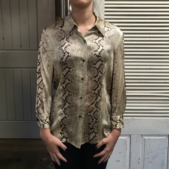 So Gucci   Silk Snake Skin Pattern Blouse - Picture 1 of 4