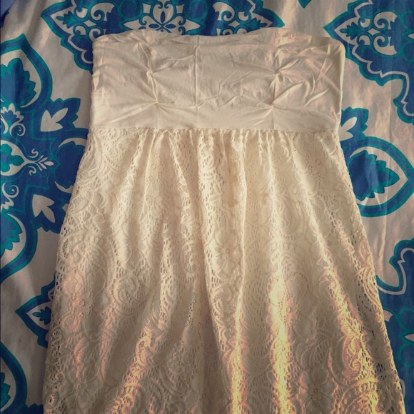 Nordstrom brand strapless lace dress
