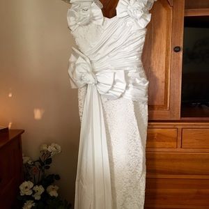 Vintage Wedding Gown, Veil, Gloves & Garter