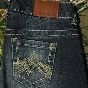 Maurices jeans