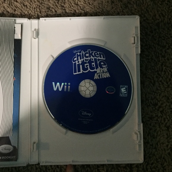 CHICKEN LITTLE AGE IN ACTION GAME - Picture 2 of 2