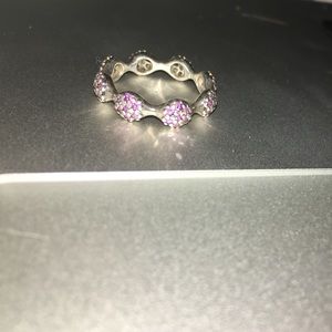 Discontinued 8 pod pave Pandora ring
