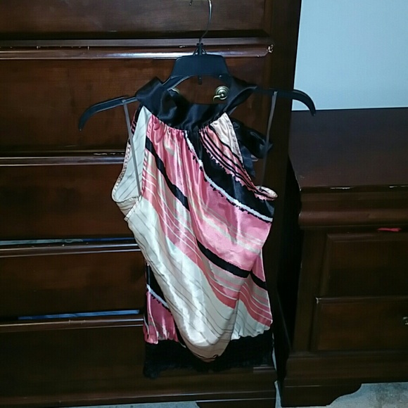 Halter  top with side bow