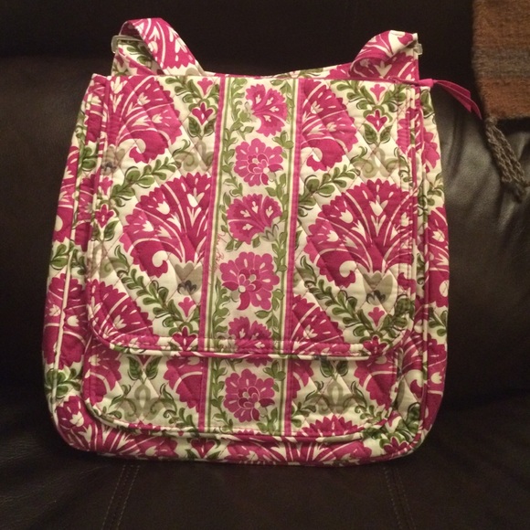 Vera Bradley mailbag in julep tulip. Like new
