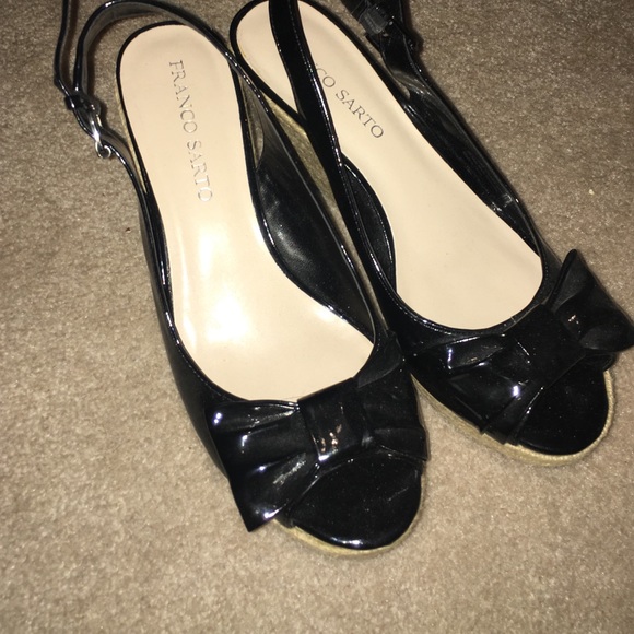 Franco Sarto bow wedges