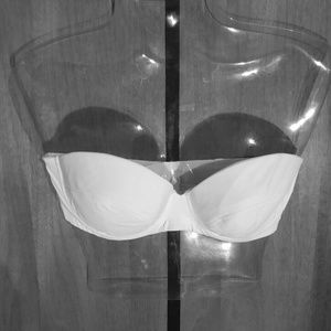 (Unused) White strapless bra