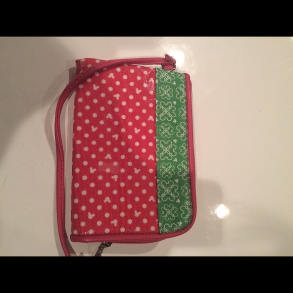 💫💖Disney Wristlet 💫💝Last Chance