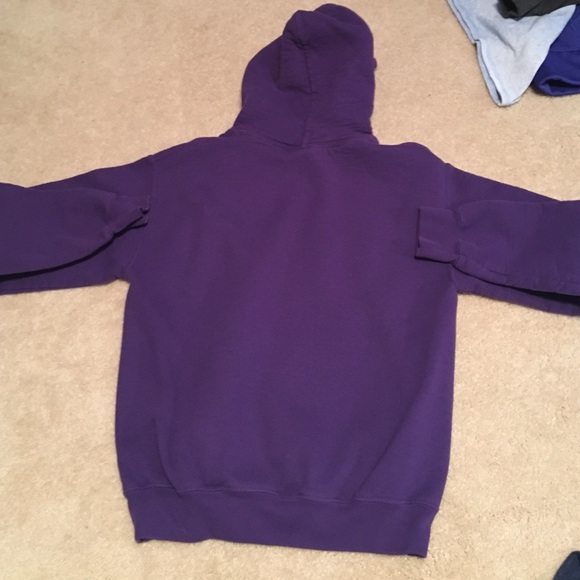 Purple gymnastics hoodie - Picture 2 of 2