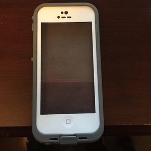 iPhone 5c life proof case - Fre
