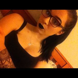 Meet your Posher, Brittney