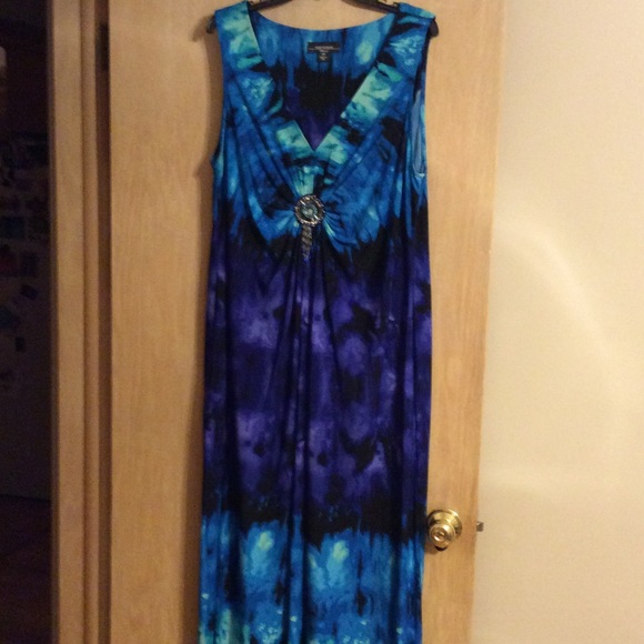 Maxi Dress - Picture 1 of 4