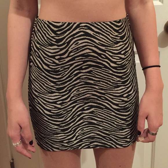 SANS SOUCI Zebra Skirt - Picture 1 of 2