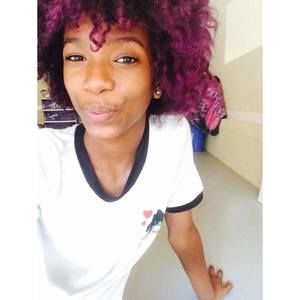 Meet your Posher, Kayla