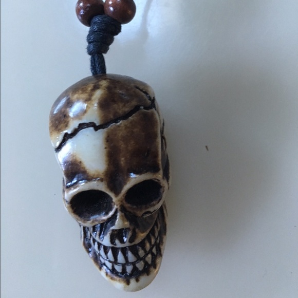 Skull ivory necklace