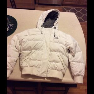 White north face puffy jacket