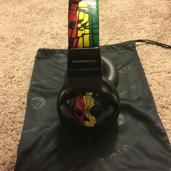 Skullcandy Head Phones