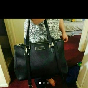 100% authentic dkny black leather handbag