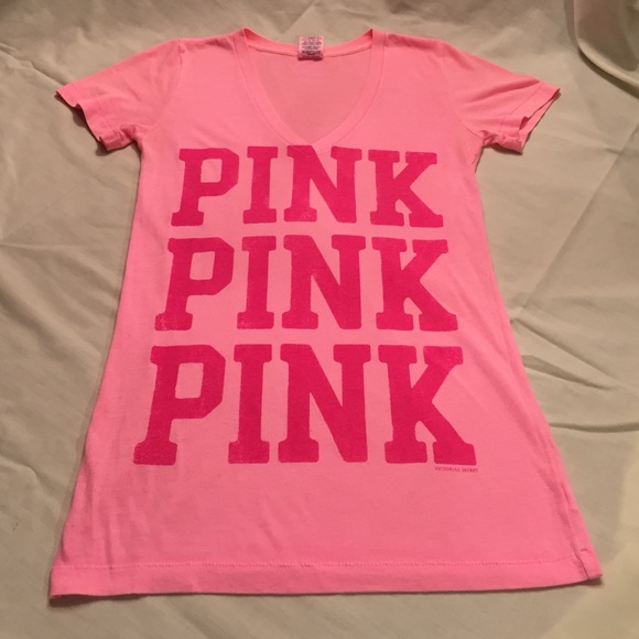 PINK v-neck t-shirt