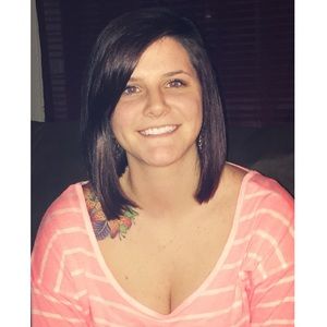 Meet your Posher, Casey