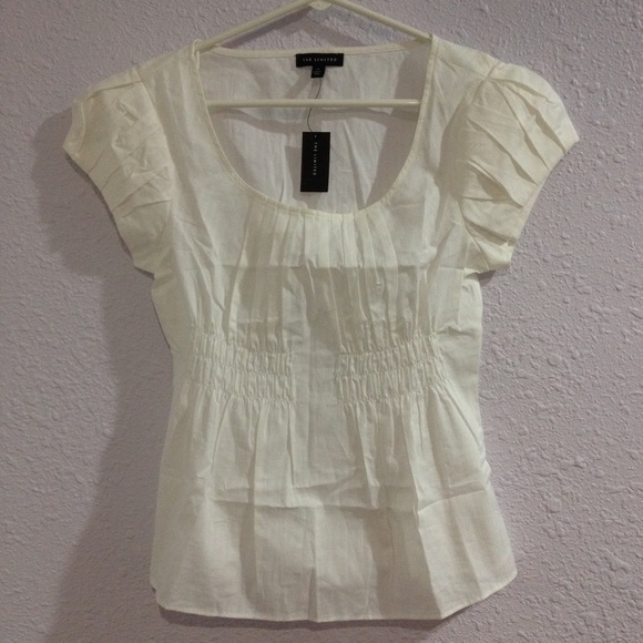 White Ruffle & Classic