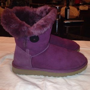 Purple Ugg Bailey button booties