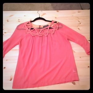 Boutique -- umgee pink flowy top.