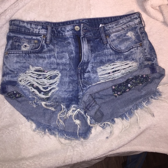 H&m high wasted shorts