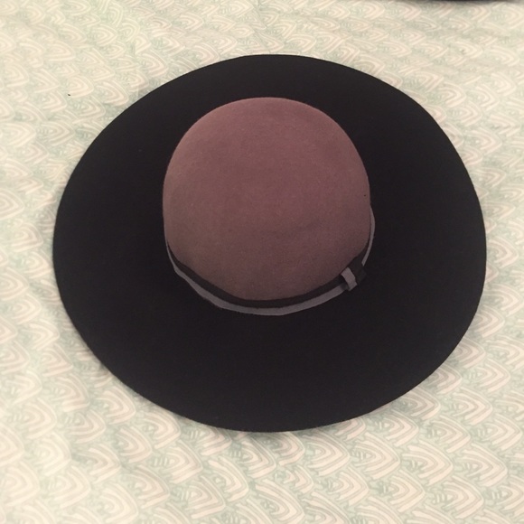 Wool wide brim winter hat