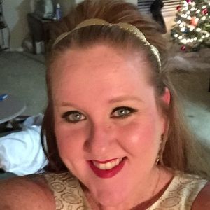 Meet your Posher, Deonne