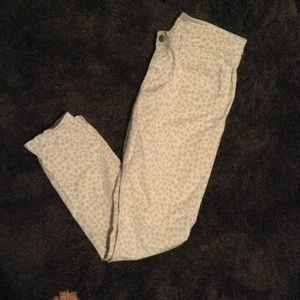 Loft super soft modern skinny white cheetah jeans
