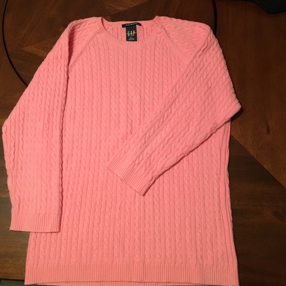 2 Gap cable knit sweaters