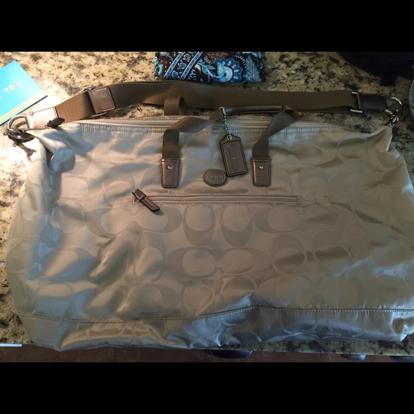 Coach Handbags - Coach weekend duffle Coach Handbags - Coach weekend duffle