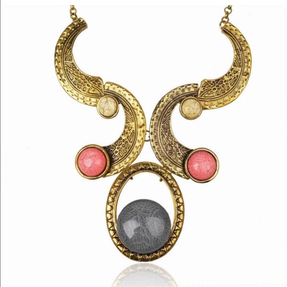 Bib Statement Necklace - Picture 2 of 2