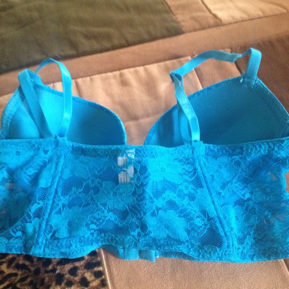 Bra - Picture 2 of 3