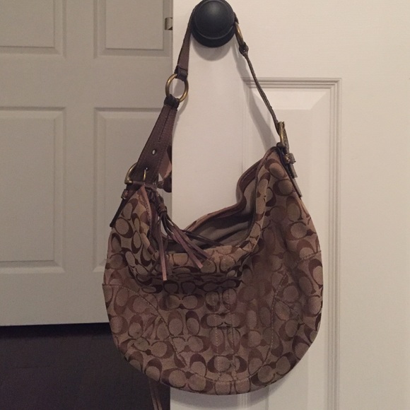 Authentic Coach Bag. Brown/Gold