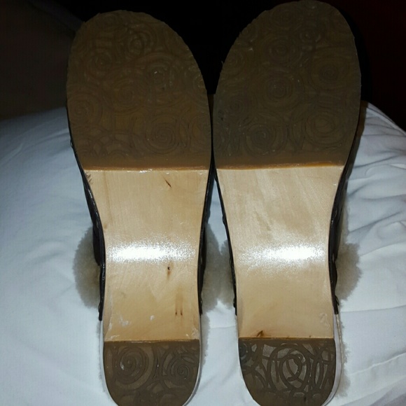 Uggs Clogs.... - Picture 4 of 4