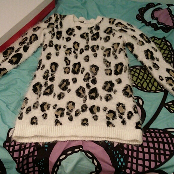 Cheetah print fuzzy sweater