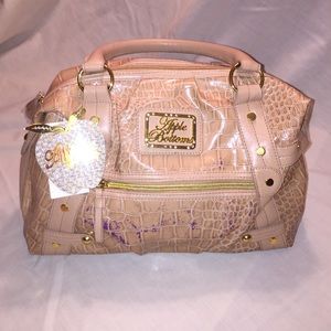 Apple Bottoms by Nelly purse.