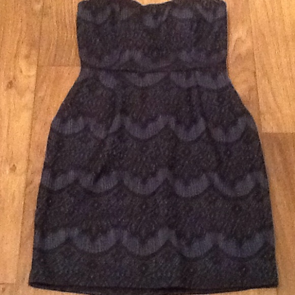 NEW EMERLD  BLACK DRESS WITH FRONT POCKETS