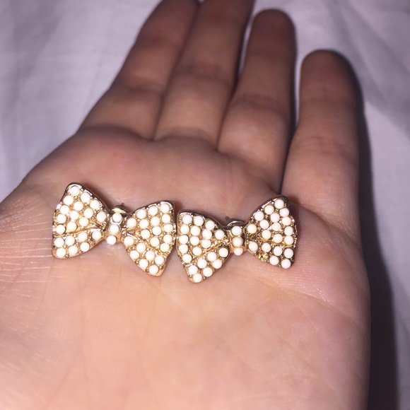 Gold forever 21 bow earrings