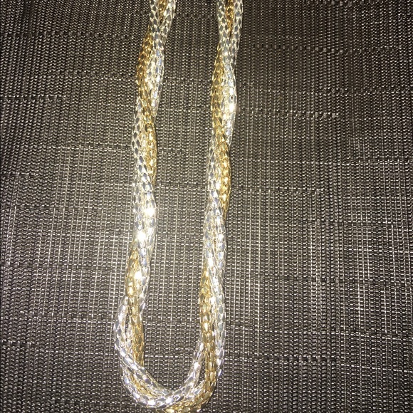 Silver/gold twist costume necklace
