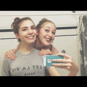 Meet your Posher, Eva