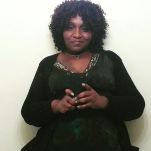 Meet your Posher, Ebony