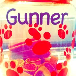 PERSONALIZED DOG TREAT/FOOD CONTAINER