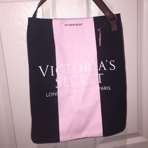 FREE VICTORIA SECRET BAG!!! Read details