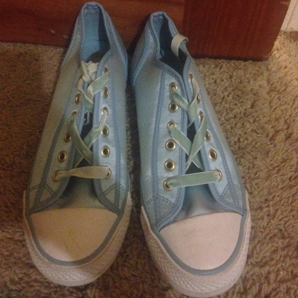 Powdered Blue Twiggy Sneakers w/ Suede laces - Picture 2 of 2